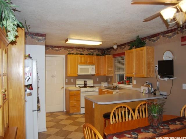 135 N 100 E, Hyde Park, UT 84318 — photo 3