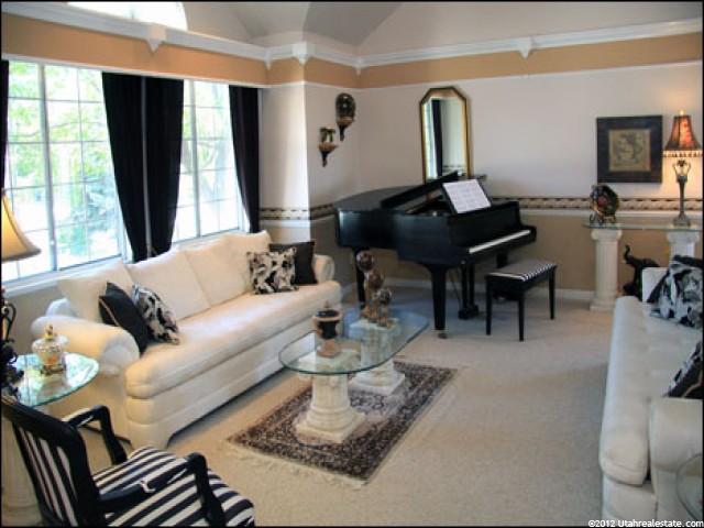 11516 Cherry Hill Dr, Sandy, UT 84094 — photo 3