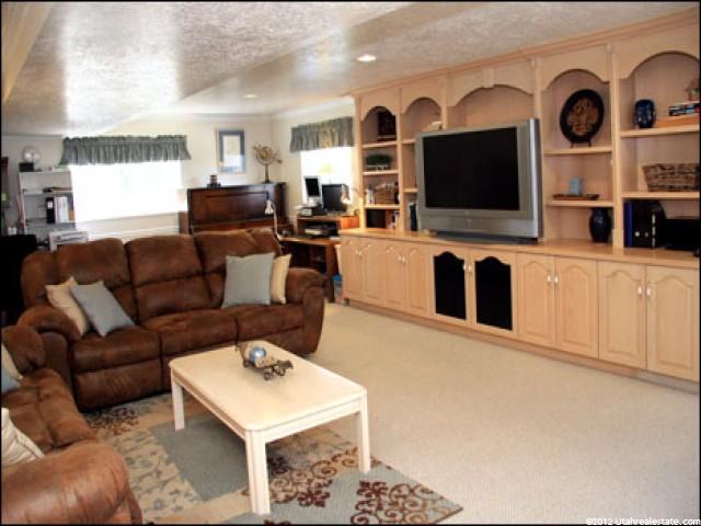 11516 Cherry Hill Dr, Sandy, UT 84094 — photo 10