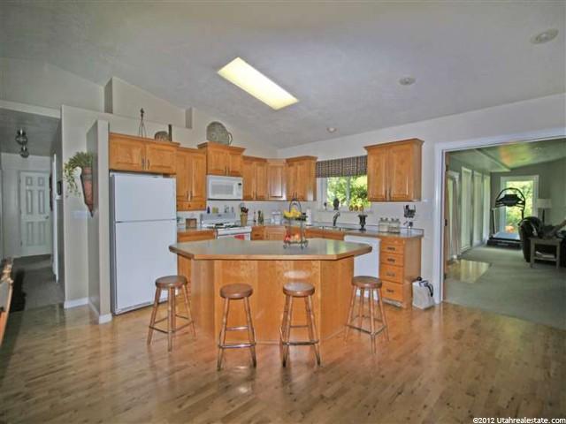 65 E 650 N, Millville, UT 84326 — photo 4