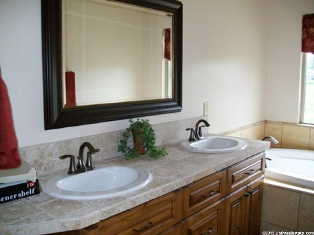 1829 S 3525 W, Syracuse, UT 84075 — photo 5
