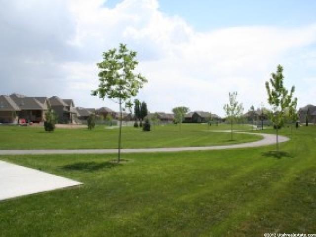 951 Mill Shadow Dr, Kaysville, UT 84037 — photo 8
