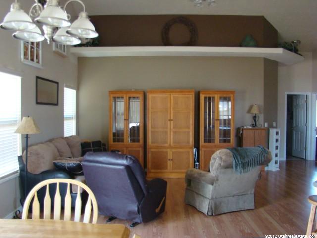 2466 W 2580 N, Clinton, UT 84015 — photo 2