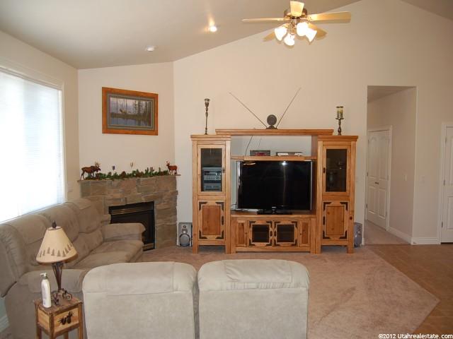 4890 S 5400 W, Hooper, UT 84315 — photo 2