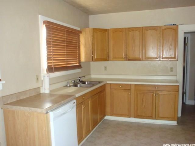 380 E 100 N, Vernal, UT 84078 — photo 4