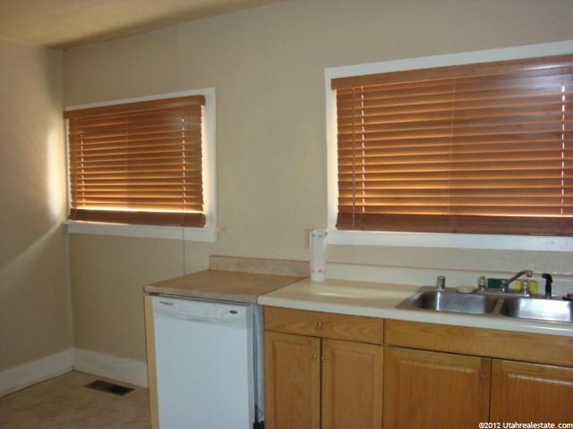 380 E 100 N, Vernal, UT 84078 — photo 8