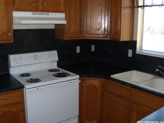 2261 N 450 W, Sunset, UT 84015 — photo 5