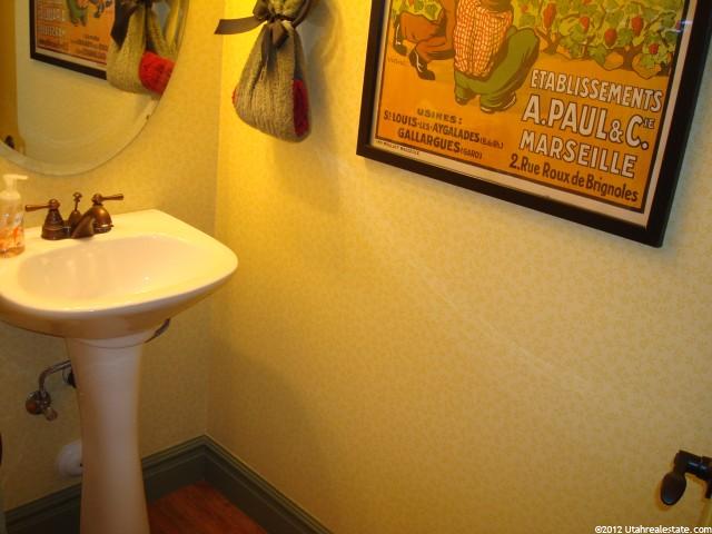 51 W 650 N, Centerville, UT 84014 — photo 11