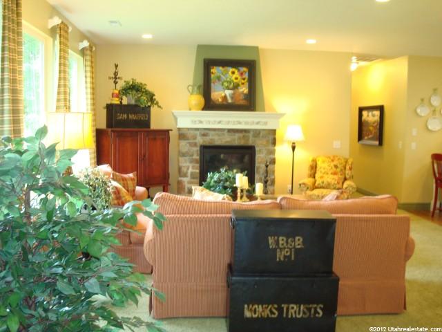 51 W 650 N, Centerville, UT 84014 — photo 10