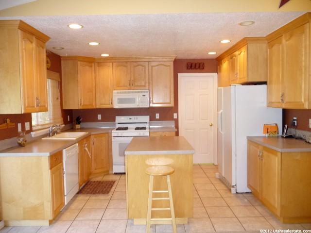 540 N 200 E, Wellsville, UT 84339 — photo 4