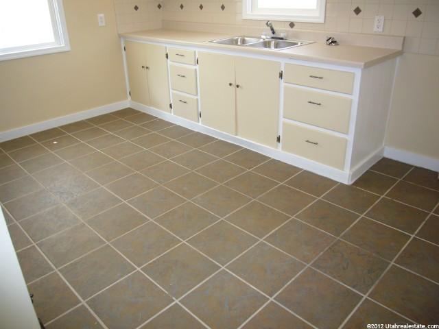 571 16th St, Ogden, UT 84404 — photo 3