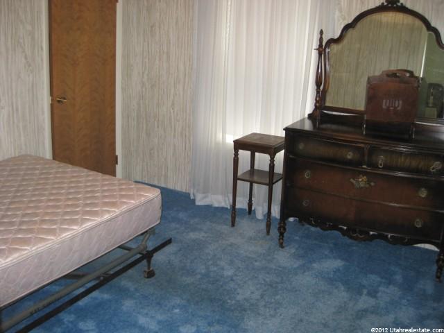 460 S Center St, Wellsville, UT 84339 — photo 3