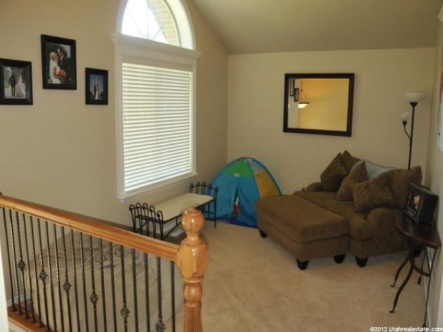1725 E Sego Lily Dr, Sandy, UT 84092 — photo 2