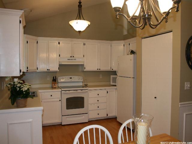 8916 S Flatiron Dr E, Sandy, UT 84093 — photo 4