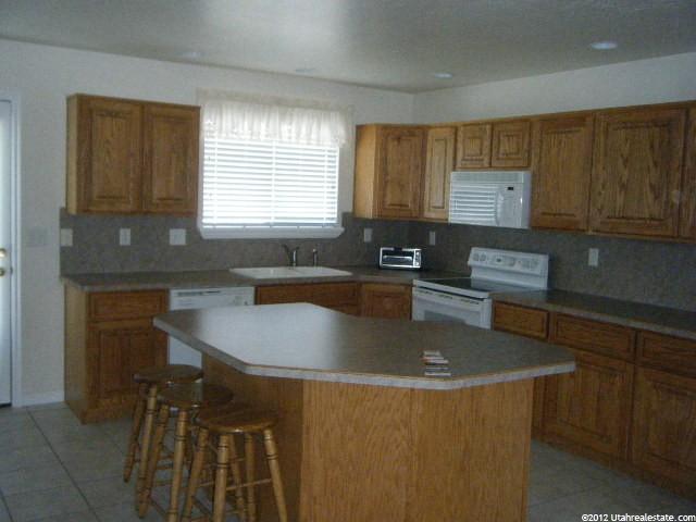 1660 E 900 S, Clearfield, UT 84015 — photo 3