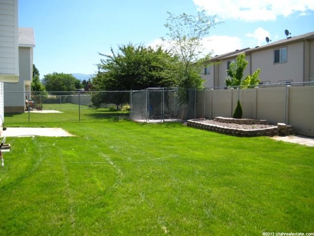 547 W 950 N, Clinton, UT 84015 — photo 12