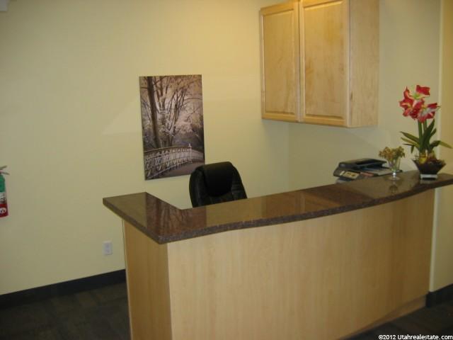 1464 E Ridgeline Dr, Ogden, UT 84405 — photo 3
