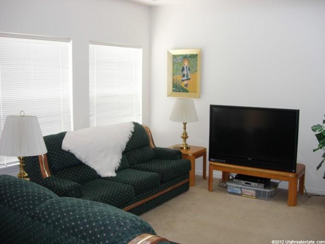 724 Sand Dollar Dr, Sandy, UT 84094 — photo 2