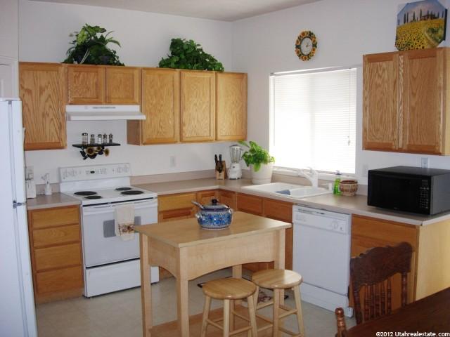 724 Sand Dollar Dr, Sandy, UT 84094 — photo 3