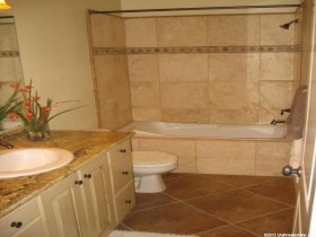 581 Oakview Ct, North Salt Lake, UT 84054 — photo 10