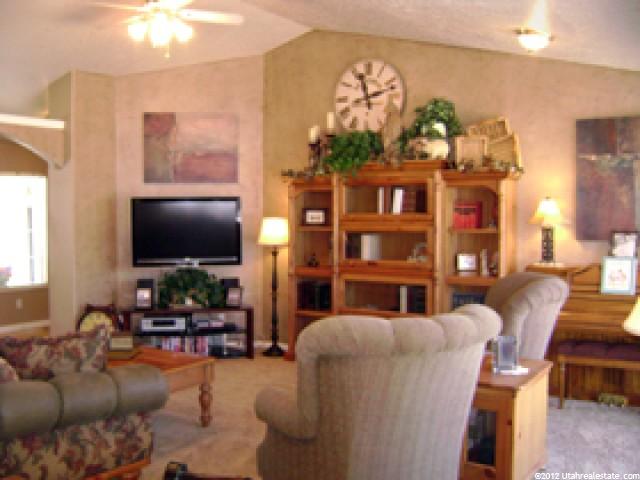 531 E Sunset Ln, Providence, UT 84332 — photo 6