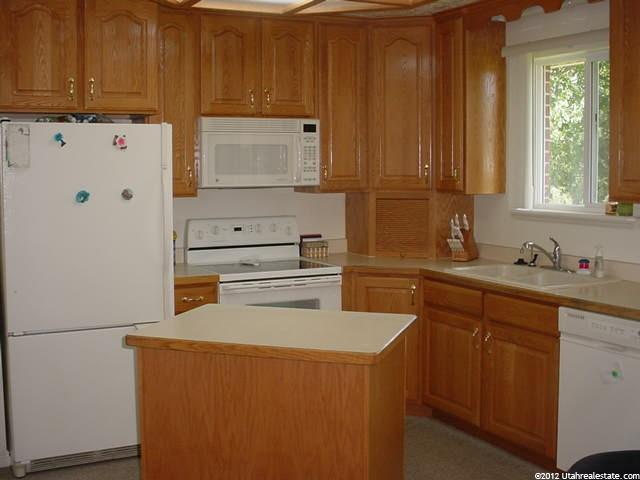 656 S 7700 E, Huntsville, UT 84317 — photo 4