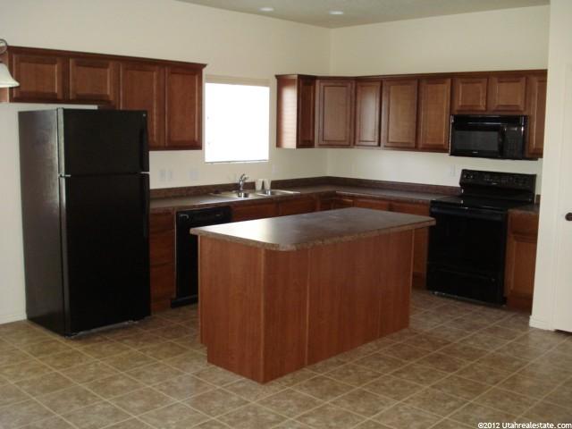 683 S 465 E, Vernal, UT 84078 — photo 2