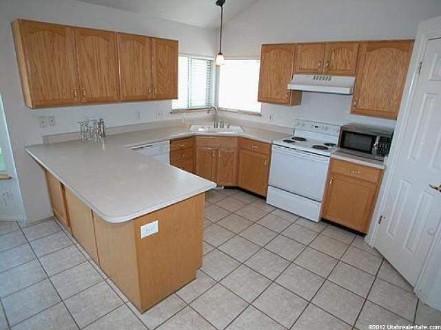 197 Stonepark Cir, Draper, UT 84020 — photo 5