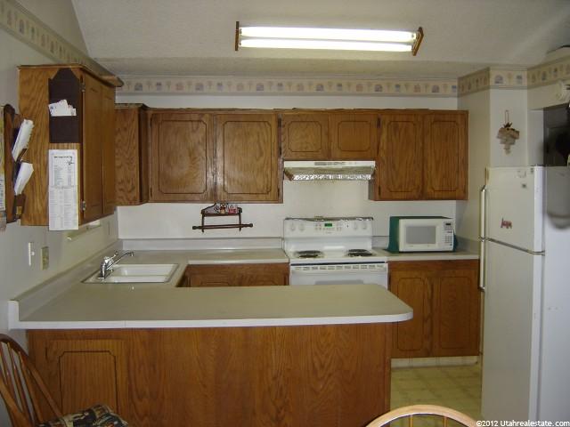 2618 E 3525 N, Layton, UT 84040 — photo 2