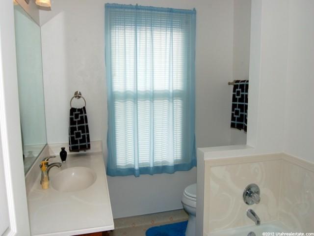 3496 S Lexington Dr, Bountiful, UT 84010 — photo 9
