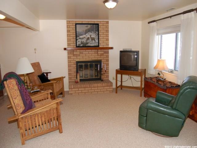 3496 S Lexington Dr, Bountiful, UT 84010 — photo 10
