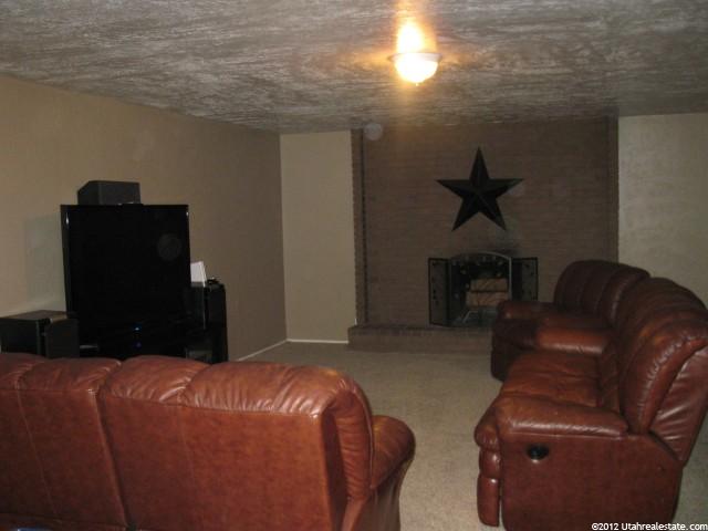 9686 Buttonwood Dr, Sandy, UT 84092 — photo 8