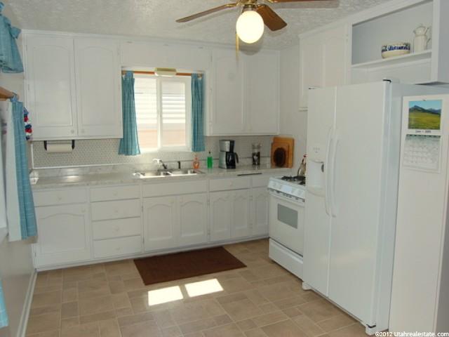 591 E 7570 S, Midvale, UT 84047 — photo 2