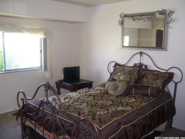 1126 Connecticut Ave, Harrisville, UT 84404 — photo 8