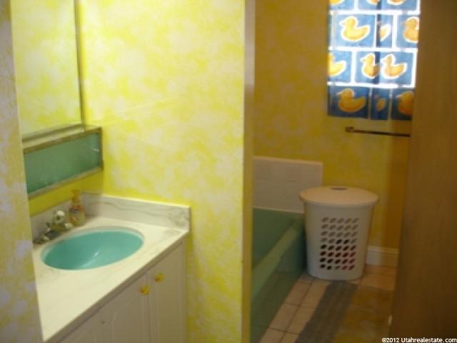 289 E 400 S, Bountiful, UT 84010 — photo 6
