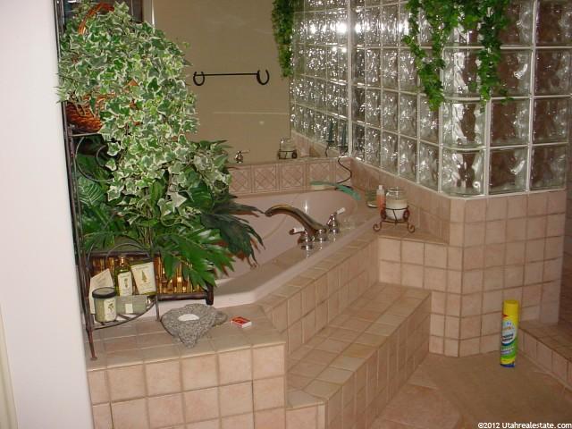 4578 W 1400 S, Taylor, UT 84401 — photo 6