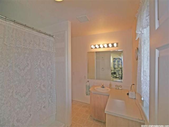 1760 N 400 E, North Logan, UT 84341 — photo 7