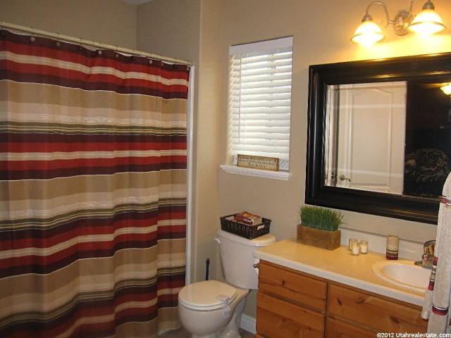 145 W 400 S, Hyde Park, UT 84318 — photo 10