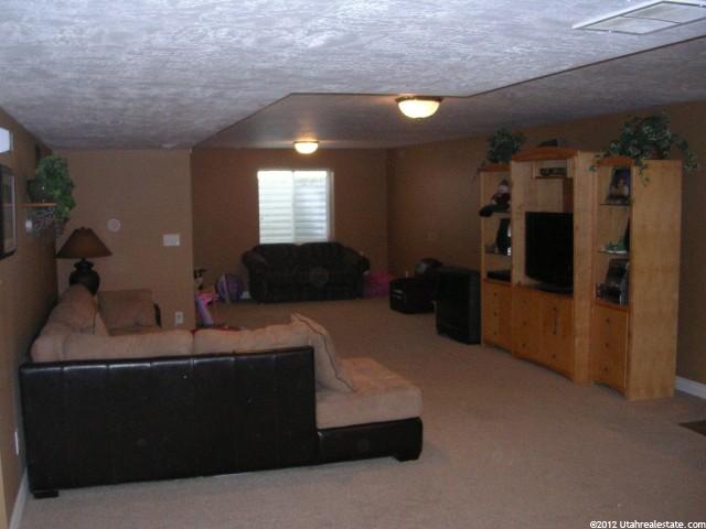 1018 Canterbury Dr, Logan, UT 84321 — photo 6