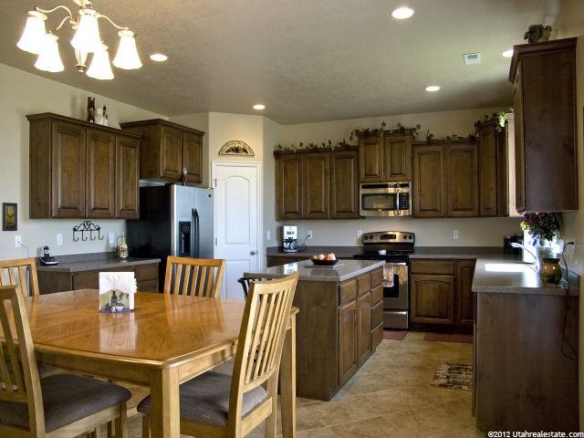 4458 W 5825 S, Hooper, UT 84315 — photo 2