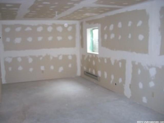 135 S 200 E, Oak City, UT 84649 — photo 9