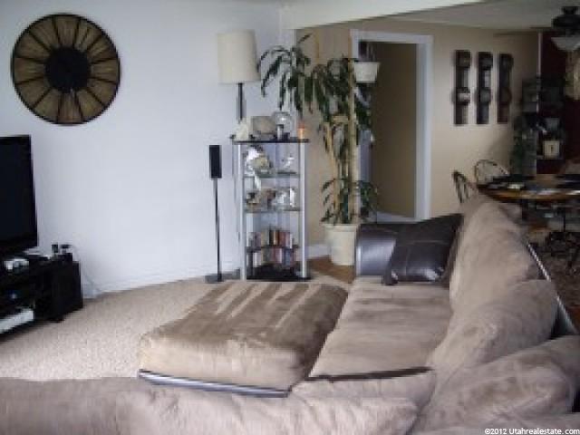 389 W 1425 N, Clinton, UT 84015 — photo 3