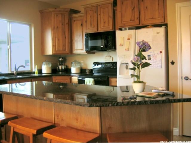 2168 S 225 E, Kaysville, UT 84037 — photo 3