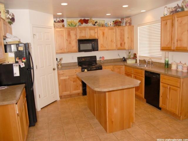 11 S 525 W, Clearfield, UT 84015 — photo 2