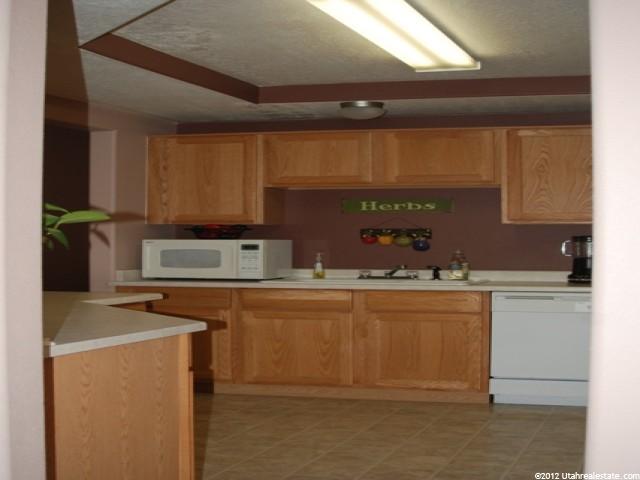 122 E Daisyfield Dr S, Draper, UT 84020 — photo 2