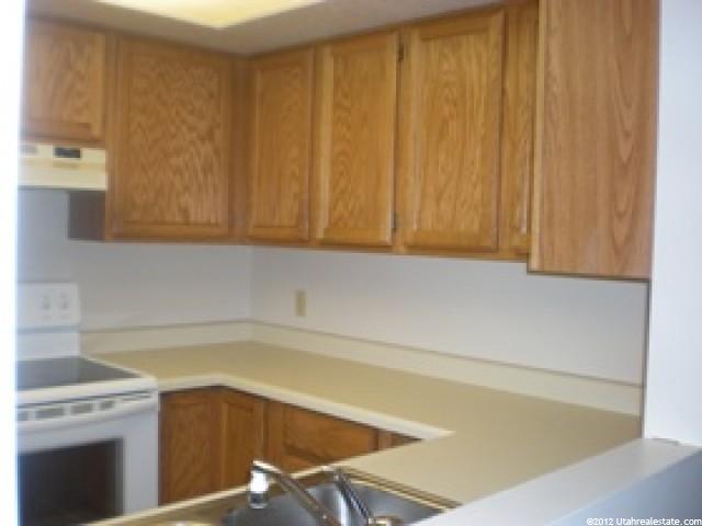818 E Gatewood Dr S, Sandy, UT 84094 — photo 3