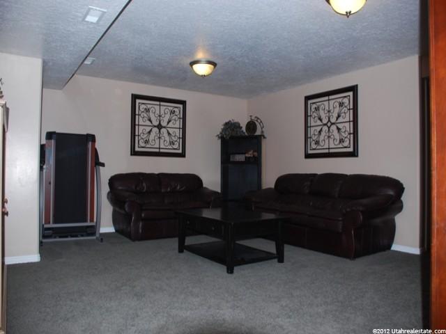 529 W 200 N, Hyrum, UT 84319 — photo 8