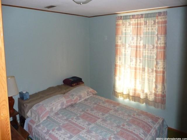 887 N 250 W, Sunset, UT 84015 — photo 7
