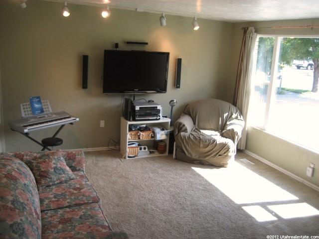10332 S Clearview Dr E, Sandy, UT 84070 — photo 5