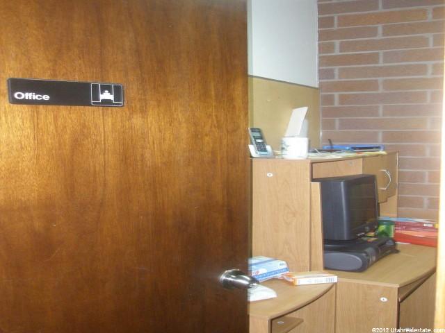 10643 S 700 E, Sandy, UT 84070 — photo 9